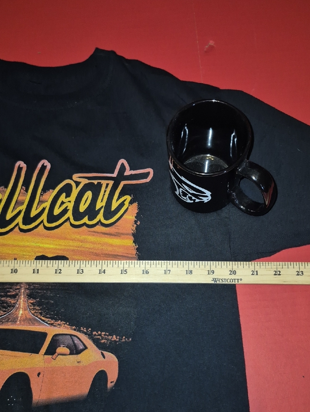 Dodge SRT Hellcat Black Tee with Orange Graphic And 2 Collectable Mugs. - Picture 8 of 9